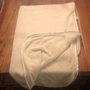 Brookstone Cream N.a.p. Throw Blanket Super Soft